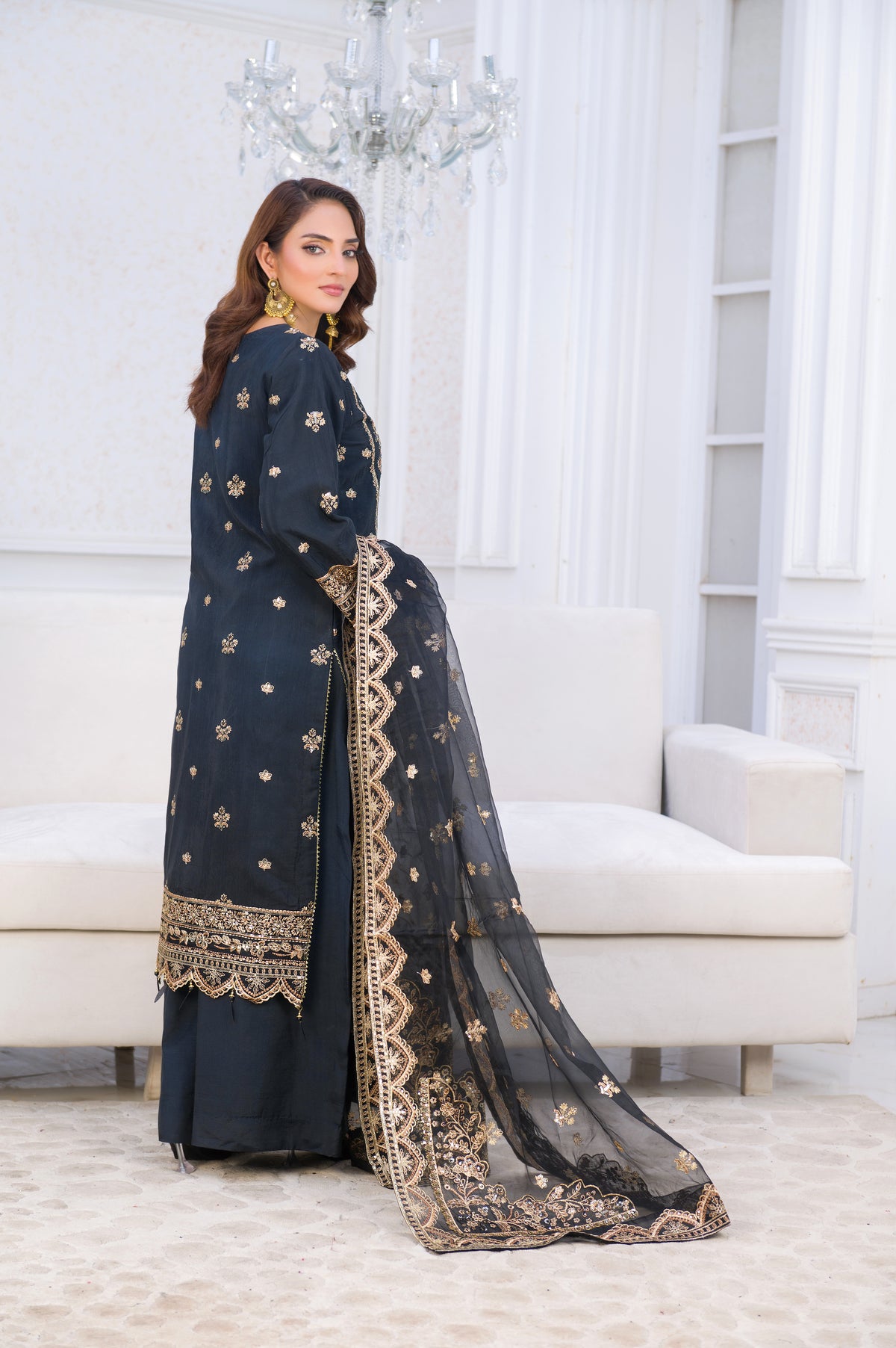 FHM-1027 I Noir Elegance